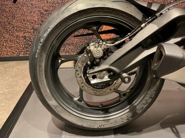 ストリートトリプル765RS 登録済み未使用車