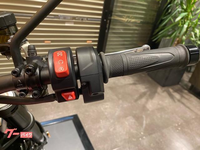 スクランブラー1200X ワンオーナー カーニバルレッド