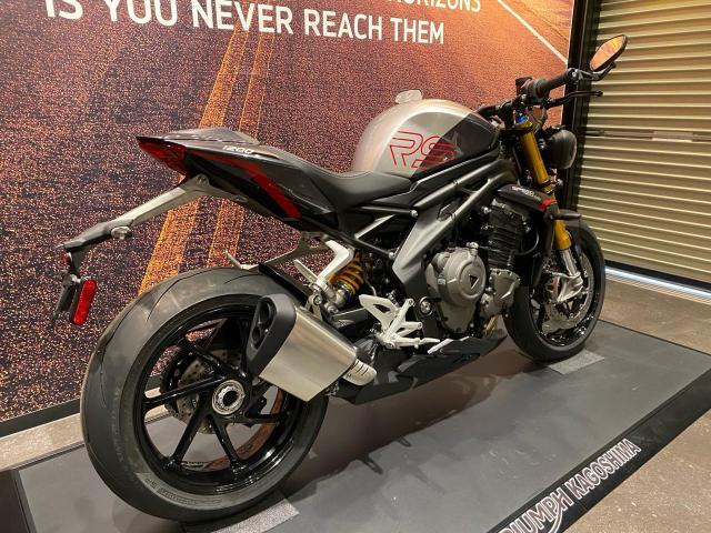 スピードトリプル1200RS