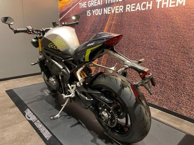 スピードトリプル1200RS ワンオーナー 前後タイヤ新品