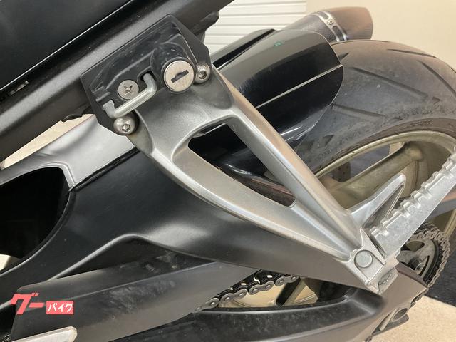 ヤマハ FZ1 FAZER 逆輸入モデル アクラポビッチ