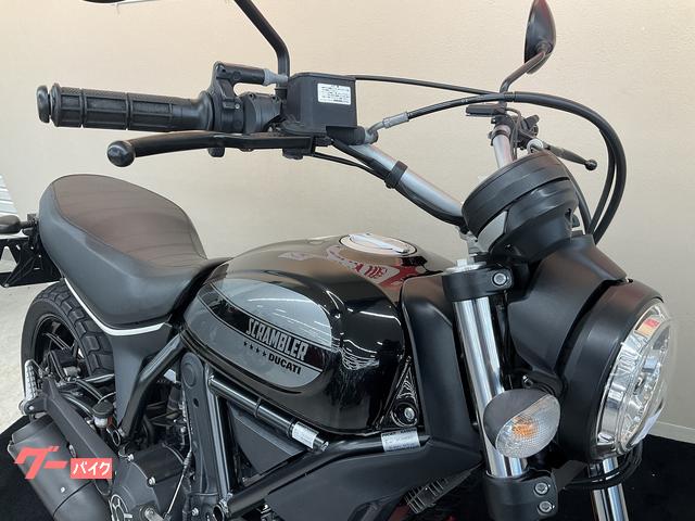 ★ DUCATIスクランブラー sixty2 ノーマルシート良品！ ☆ DUCATIスクランブラー sixty2 ノーマルシート良品