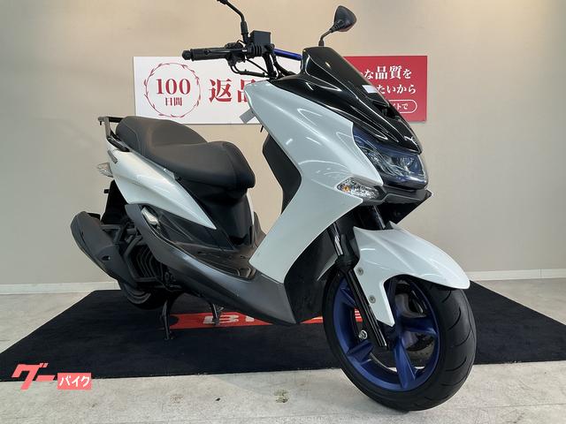 マジェスティＳ　ＳＧ５２Ｊ　２０１８年式　リアボックス　グリップヒーター ヤマハ マジェスティS リアキャリア・ETC・グリップヒーター