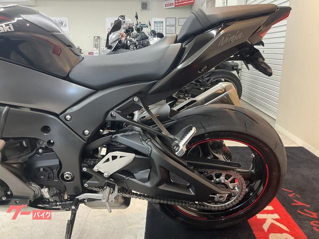 カワサキ Ninja ZX－10R ABS 2022年モデル アクスル
