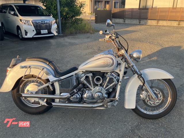 ドラッグスター４００　前後フェンダー　マフラー　シート他　カスタム多数