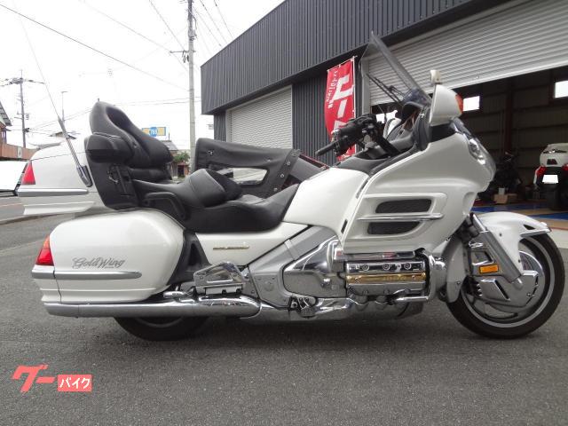 ゴールドウイング　ＧＬ１８００　サイドカー