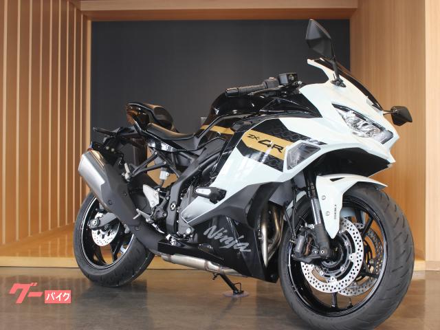Ｎｉｎｊａ　ＺＸ−４Ｒ　ＳＥ　２０２６年モデル　クイックシフター上下対応