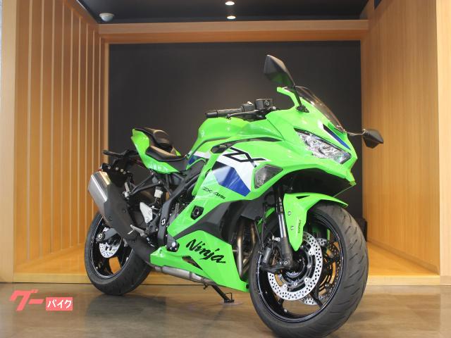 Ｎｉｎｊａ　ＺＸ−４ＲＲ　２０２６年モデル　上下クイックシフター装備