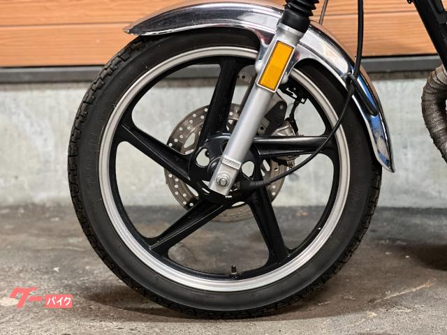 ヤマハ YB125SP 社外マフラー シート サイドバッグ ヤマハ YB125SP 社外マフラー シート サイドバッグ