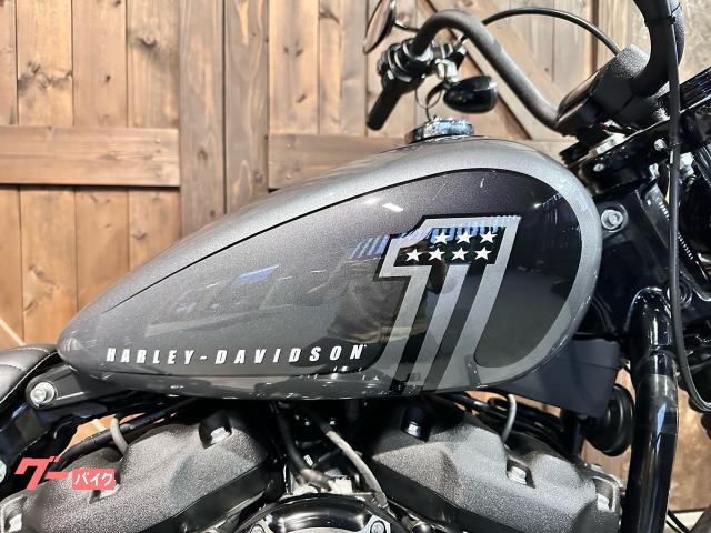 HARLEY-DAVIDSON純正　スポスタ黒タンク（オマケ付き） KandH