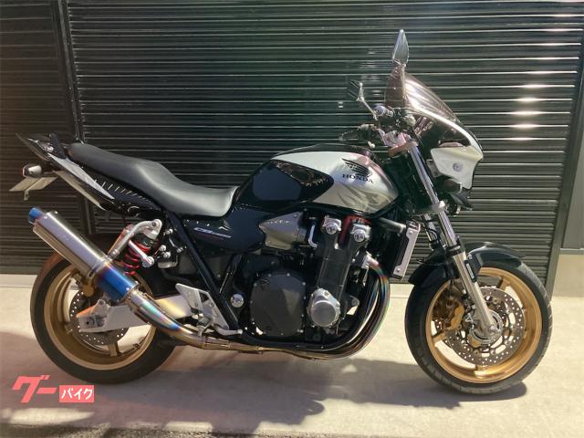 ＣＢ１３００Ｓｕｐｅｒ　Ｆｏｕｒ　ＡＢＳ　マフラー改　カウル付き　フェンダーレス　前後タイヤ新品　シート張替え済み
