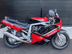 スズキ　ＧＳＸ−Ｒ７５０　国内登録輸出仕様１１０馬力　外装ペイント　オーリンズリアショック　スモークシールド他　シングルシートカウル付