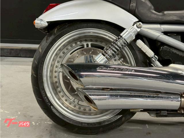VRSCA V-ROD Screamin' Eagle スリップオンマフラー本体 VRSCA V-ROD