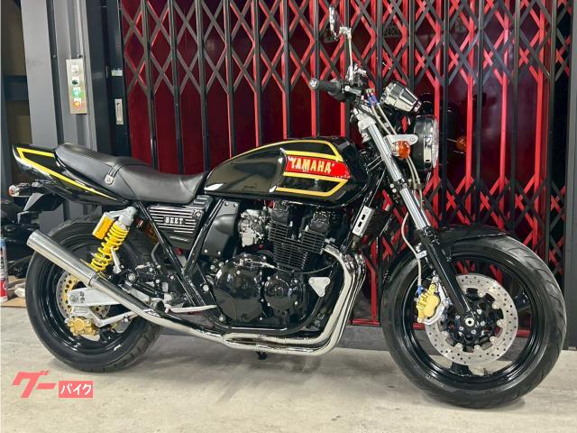 懐かしの旧車　ヤマハXJR400R2型　RZカラーに仕上げてます。通称ペケジェィアール XJR400R✨RZカラー仕様車がやってきた！詳しくご紹介いたします