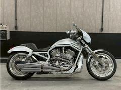 ＨＡＲＬＥＹ−ＤＡＶＩＤＳＯＮ　ＶＲＳＣＡ　スクリーミンイーグルマフラー　ミッドコン　前後社外ホイール　２４０タイヤ　ローダウン