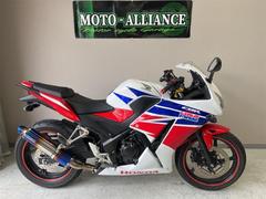 ホンダ　ＣＢＲ２５０Ｒ　ＭＣ４１後期モデル　ＢＥＡＭＳ製マフラー　ＵＳＢ２ポート　スマホホルダー　アルミレバー　フェンダーレスキット