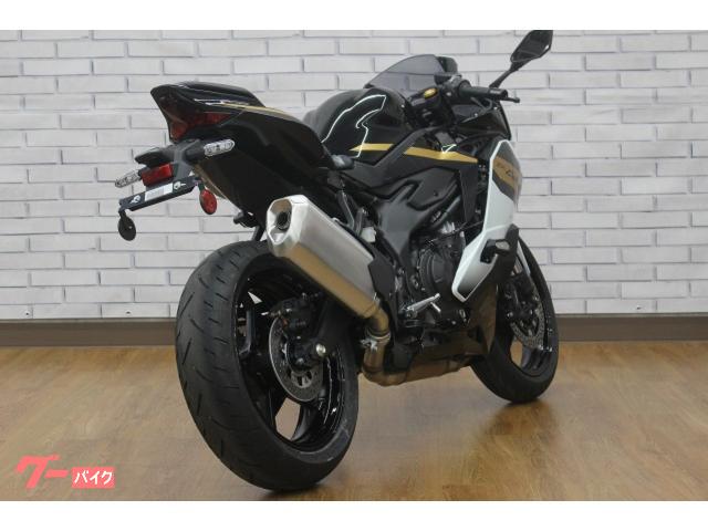 カワサキ Ninja ZX－4R SE クイックシフター／スライダー