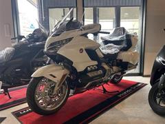 ホンダ　ゴールドウイング　ＧＬ１８００ツアー