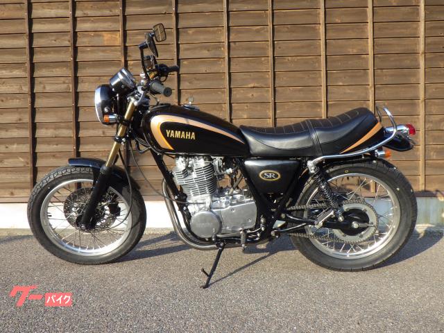 中古 SR400 純正キャリバー ブラック塗装 2年前にフルオーバーホール済 ヤマハ SR400 1JR タイヤ前後新品 フォークオーバーホール