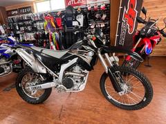 ヤマハ　ＷＲ２５０Ｒ　Ｘ用ブラック外装装着