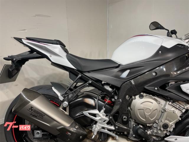カバー付き! アクラポビッチ BMW S1000R/RR チタンマフラー11~ AKRAPOVIC】 BMW S1000R 2021年/S1000RR 19-21年/M1000RR 20-21
