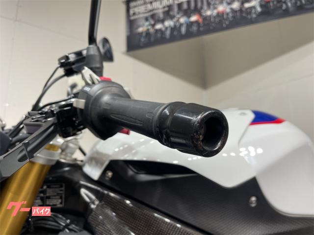 カバー付き! アクラポビッチ BMW S1000R/RR チタンマフラー11~ カバー付き! アクラポビッチ BMW S1000R/RR チタンマフラー11