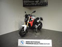 ＢＭＷ　Ｆ９００Ｒ　新品タイヤ　ＬＥＤアダプティブヘッドライト　電サス　リアセクションカバー　ヘルメットホルダー　リゾマ製レバー　ＥＴＣ