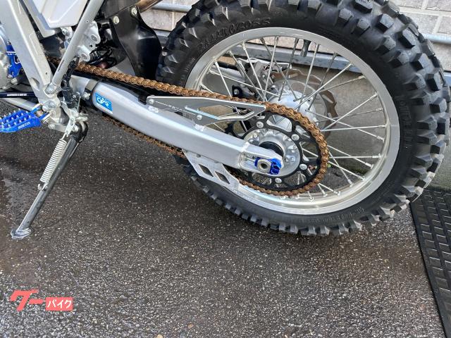 パーツ WR250x 50STUNT製 WR250X/R/F＆YZ250F用デュアルキャリパー｜AxxL
