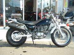 スズキ　バンバン２００