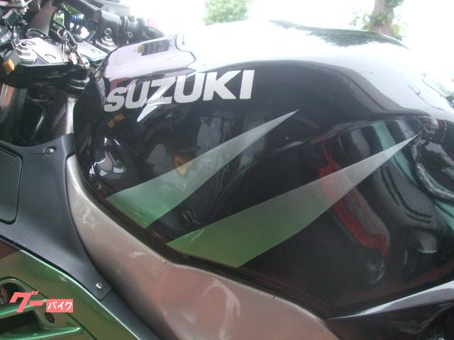 スズキ ＲＦ９００Ｒ ＧＴ７３Ａ キャブ車 社外マフラー付き｜モト・カウベル｜新車・中古バイクなら【グーバイク】