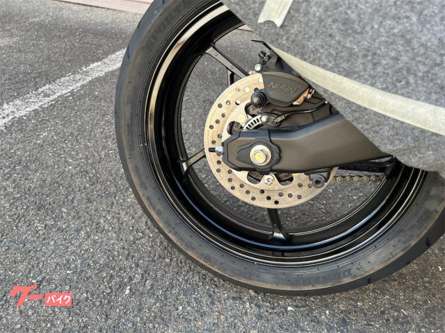カワサキ Ninja ZX－4R SE メタリックマットグラフェン