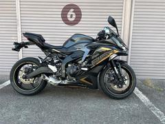 カワサキ　Ｎｉｎｊａ　ＺＸ−２５Ｒ　ＳＥ　トラクションコントロール　ＡＢＳ　クイックシフター　フレームスライダーつき。
