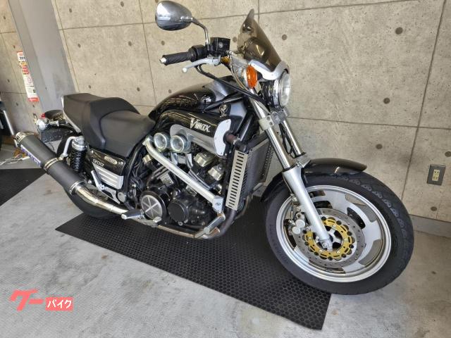 美品 OVER マフラー本体 ヤマハ VーMAX 中古車両から取り外し