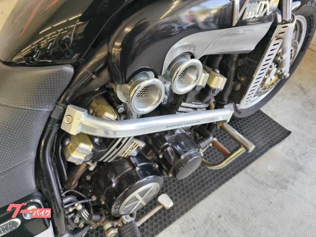 美品 OVER マフラー本体 ヤマハ VーMAX 中古車両から取り外し部品 美品 OVER マフラー本体 ヤマハ VーMAX 中古車両から取り外し