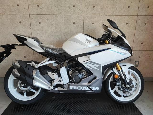 CBR250RR MC51 ホワイト フロントカウル ライト付き