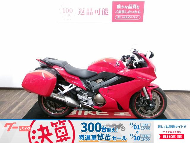 ＶＦＲ８００Ｆ　サイドパニア装備／２０１７年モデル