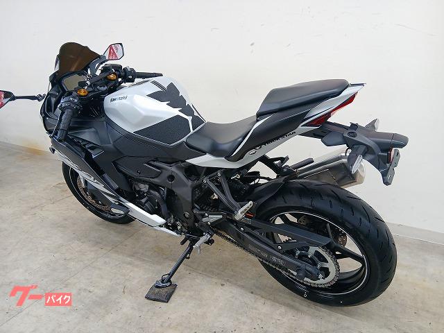 カワサキ ニンジャZX－4R SE フルノーマル／マルチバー／USB
