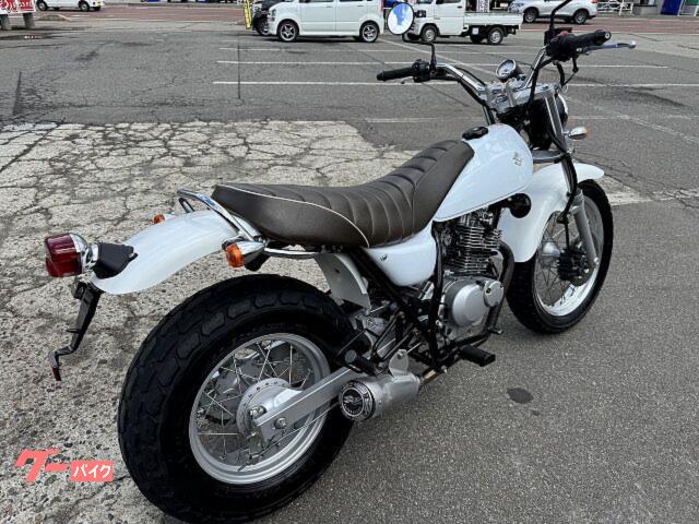 SUZUKI バンバン200 NH41A キャブレター　オールペイント　ホワイト/ベージュ　フロントフォークOH ブレーキパッド交換　シート新品張り替 スズキ バンバン200 キャブレターモデル NH41A型 スーパー