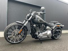 ＨＡＲＬＥＹ−ＤＡＶＩＤＳＯＮ　ＦＸＢＲ　ソフテイル　ブレイクアウト　１１７　登録済み未走行車両　ブラックデニム　ＬＥＤウィンカー