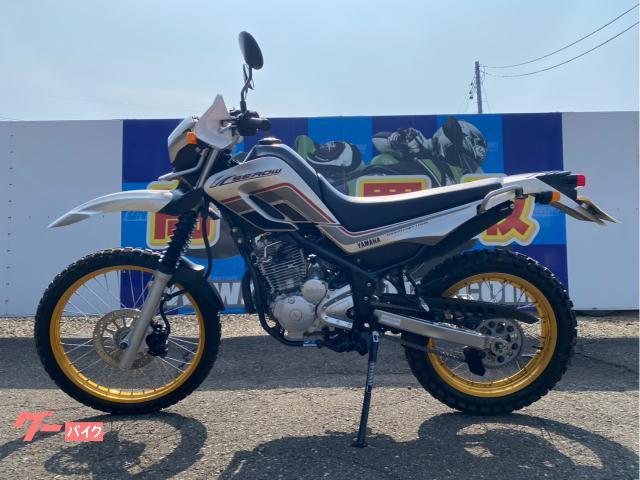 ヤマハ セロー250 ライトイエローイッシュグレーメタリック
