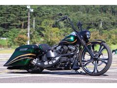 ＨＡＲＬＥＹ−ＤＡＶＩＤＳＯＮ　ＦＬＳＴＦ　ファットボーイ　フルカスタム　フロント２６インチ　エアーサスペンション　オープンプライマリー
