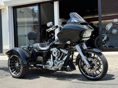 ＨＡＲＬＥＹ−ＤＡＶＩＤＳＯＮ　ＦＬＴＲＴ　ロードグライド３　オプション多数　クロームトリム　バックモーター　メーカーセキュリティー　ＥＴＣ