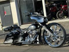 ＨＡＲＬＥＹ−ＤＡＶＩＤＳＯＮ　ＦＬＨＸ　ストリートグライド　フルカスタム　３０インチフロントホイール＆１８インチブレーキ　エアーサスペンション