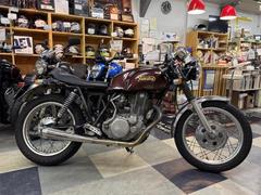 ヤマハ　ＳＲ４００　カスタム車両　社外タンク　ＷＭバックステップ　ペイトンプレイスマフラー　社外メーター　社外シート　１人乗り