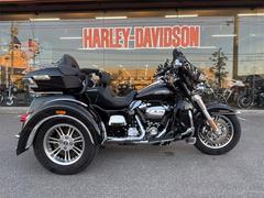 ＨＡＲＬＥＹ−ＤＡＶＩＤＳＯＮ　ＦＬＨＴＣＵＴＧ　トライグライドウルトラ　１１４ｃｉエンジン　コブラマフラー　ＥＴＣ　メッキパーツ多数