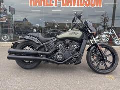 ＩＮＤＩＡＮ　スカウト　ローグ　ノーマル車　ＬＥＤヘッドライト　サドルバッグ装着　２人乗り登録