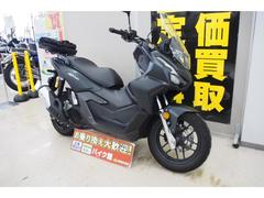 ホンダ　ＡＤＶ１６０　シートバッグ装備