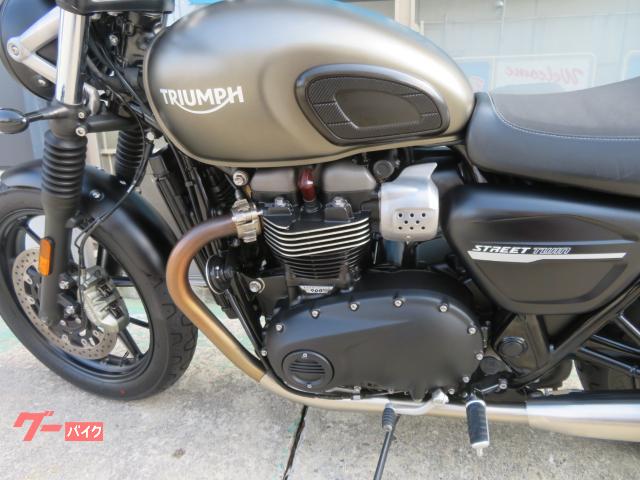 TRIUMPH ストリートツイン　純正オプションマフラー　バンス＆ハインズ　中古 TRIUMPH ストリートツイン 純正オプションマフラー バンス