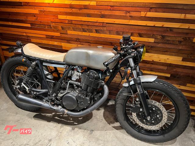 ヤマハ SR400 カフェレーサーカスタム｜Frat｜新車・中古