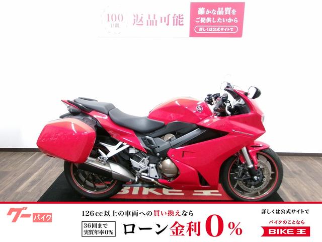 ＶＦＲ８００Ｆ　　サイドパニア装備／２０１７年モデル